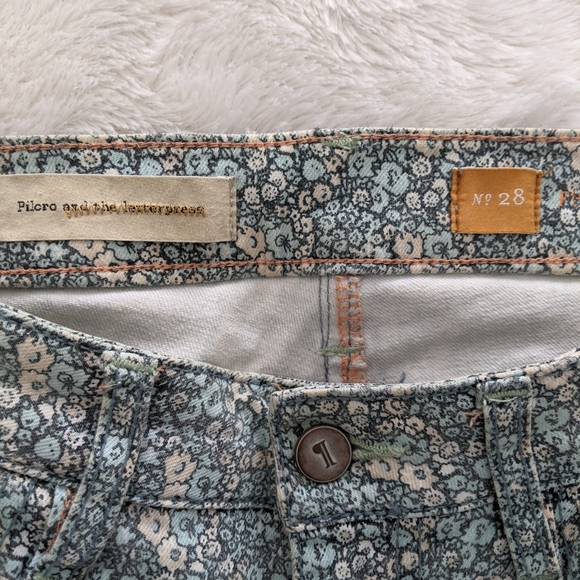 Anthropologie Pilcro floral cropped skinny jeans - Picture 3 of 7